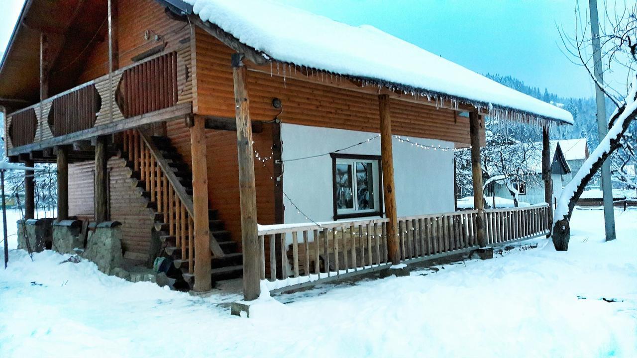 Gostynna Hata Hotel Mykulychyn Exterior photo